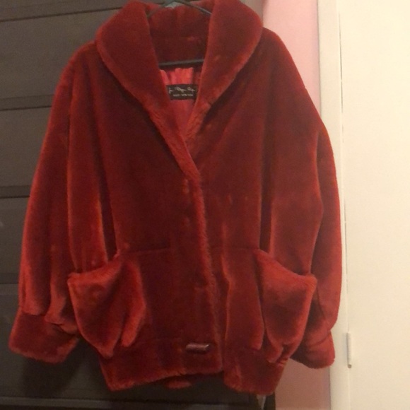 Jean Phillipe Ricquier faux fur red coat. - Picture 2 of 2